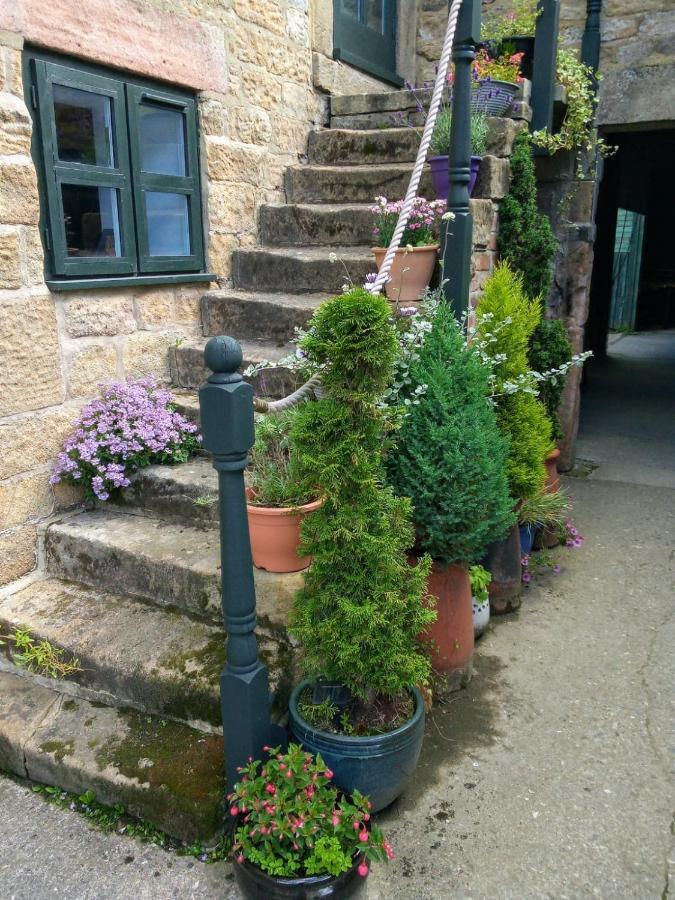 The Threshing Barn Apartment Harrogate Exterior photo